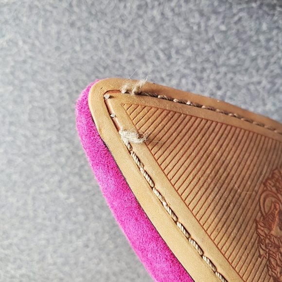 Vince Camuto purple faux suede 2½" heel shoes. 10M - Picture 9 of 10